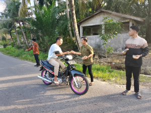 IRM Labuhan Deli Bagikan 150 Bungkus Takjil di Desa Telaga Tujuh, Wujud Syukur dan Kepedulian di Bulan Ramadan